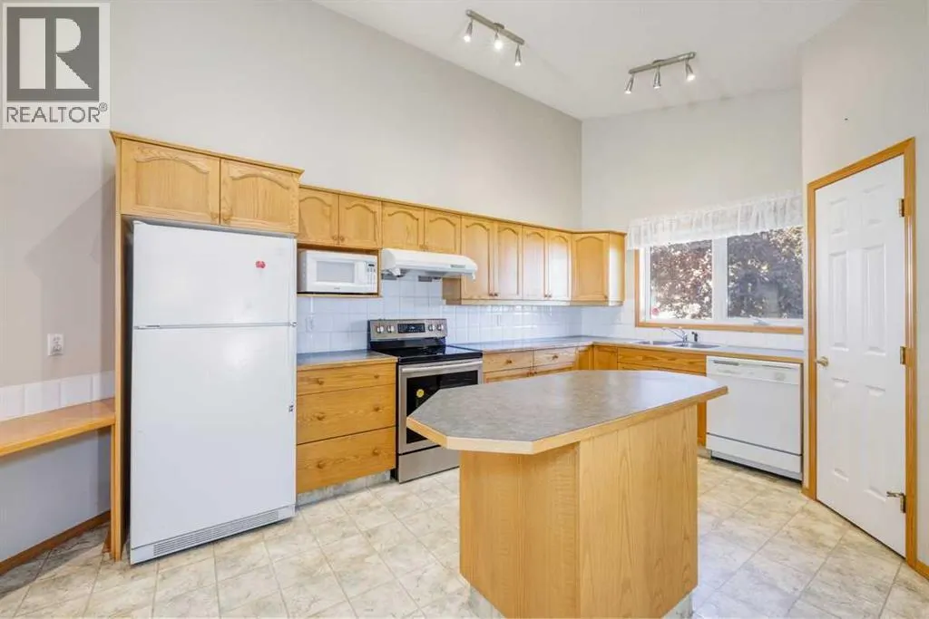 19 Erin Grove SE