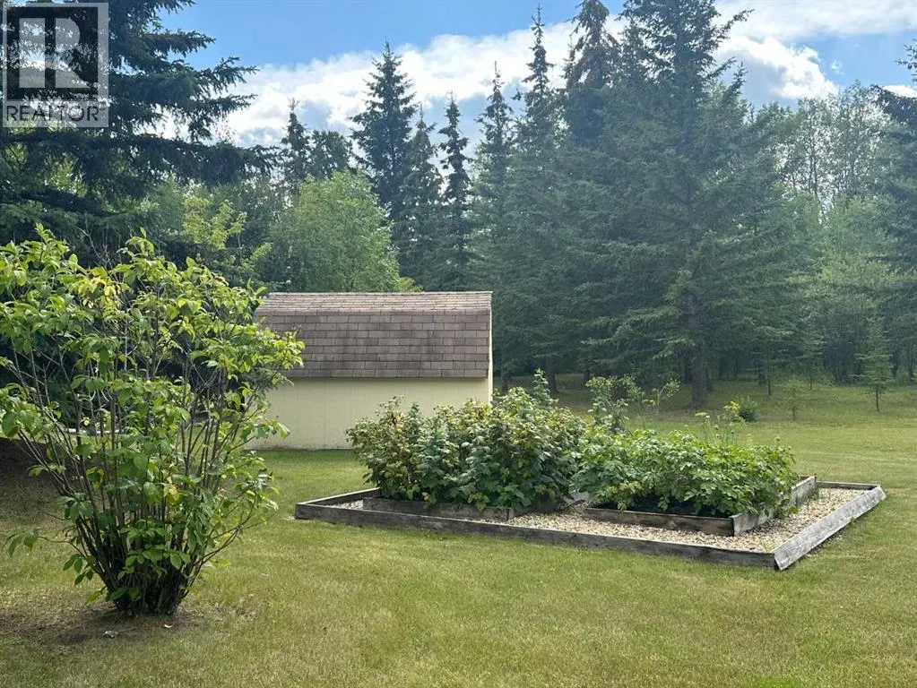 29, 744033 Range Road 54