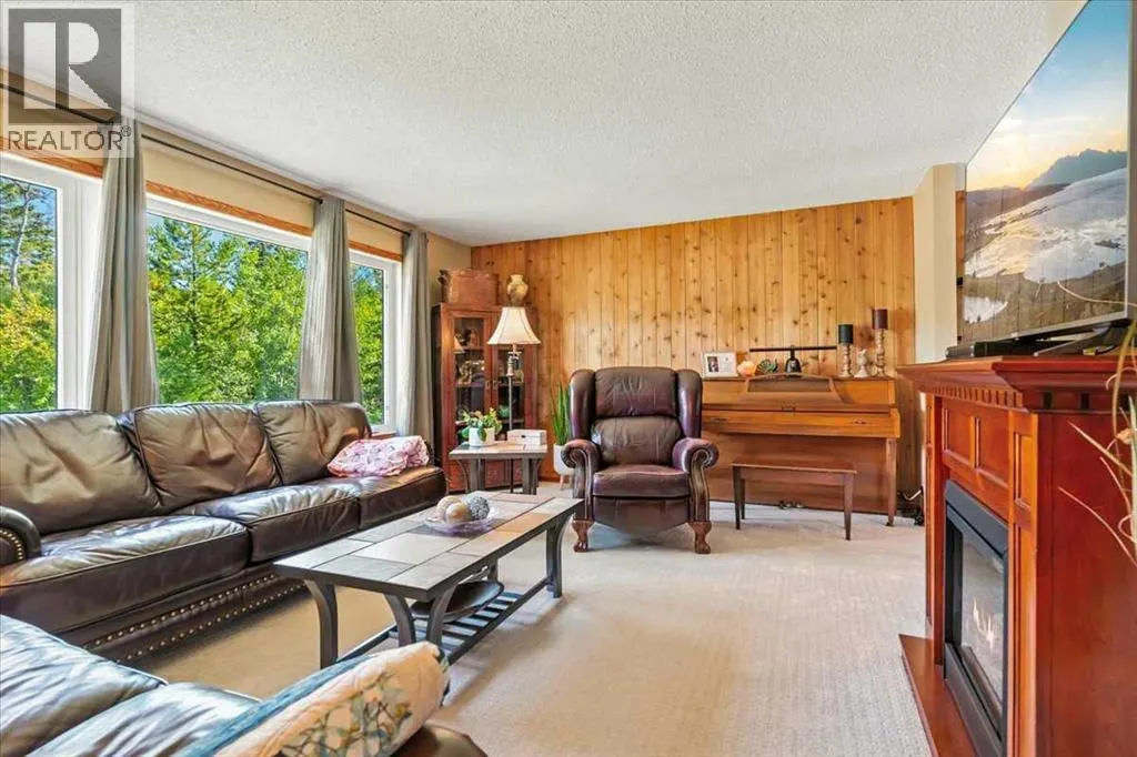 29, 744033 Range Road 54