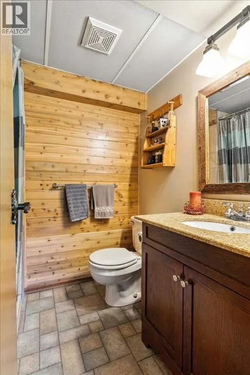 29, 744033 Range Road 54