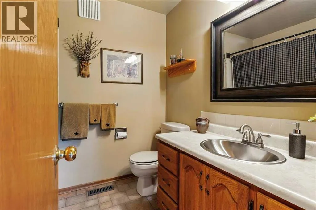 29, 744033 Range Road 54
