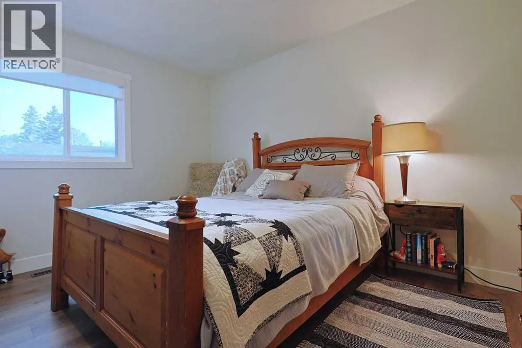 42, 27 Silver Springs Drive NW