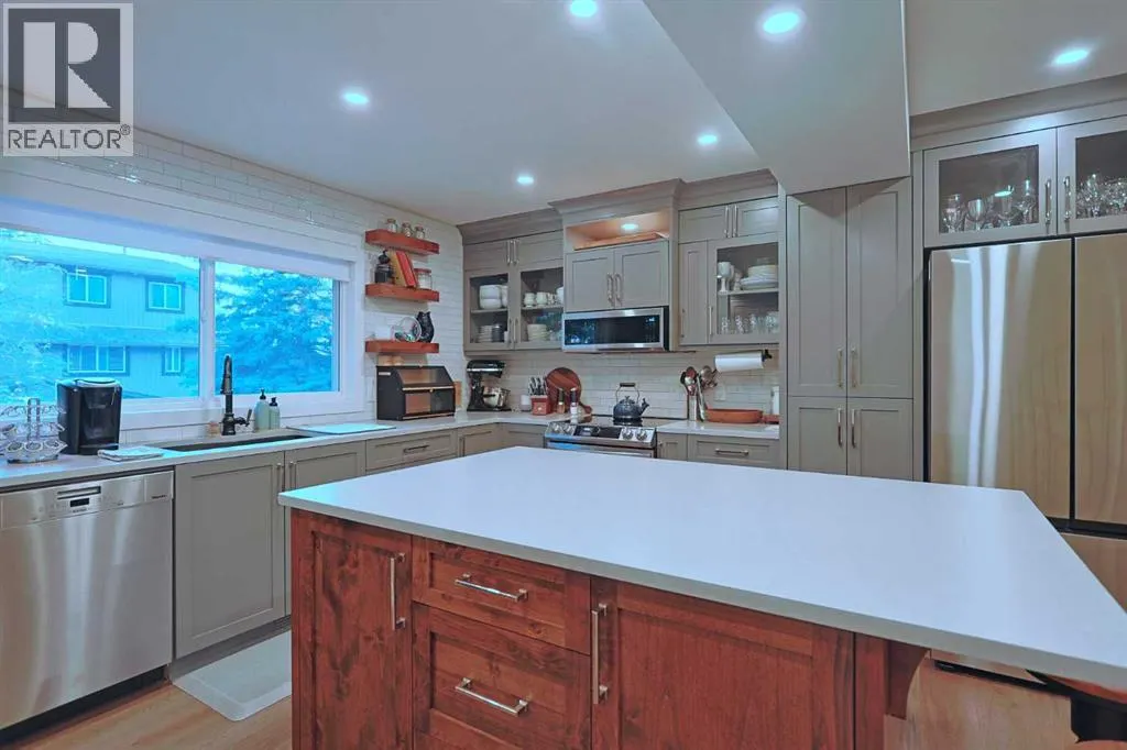 42, 27 Silver Springs Drive NW