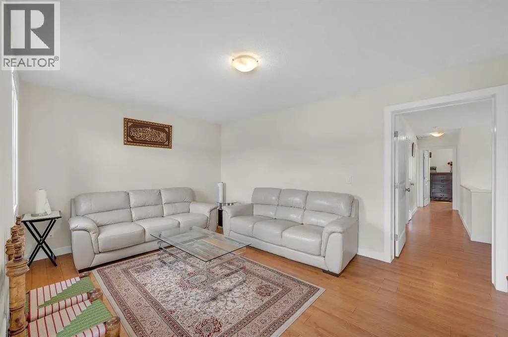 143 Taralake Way NE
