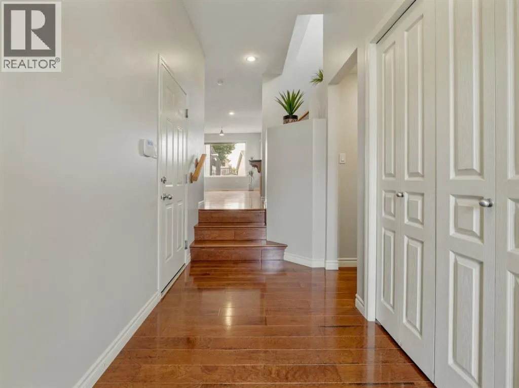 347 Squamish Court W