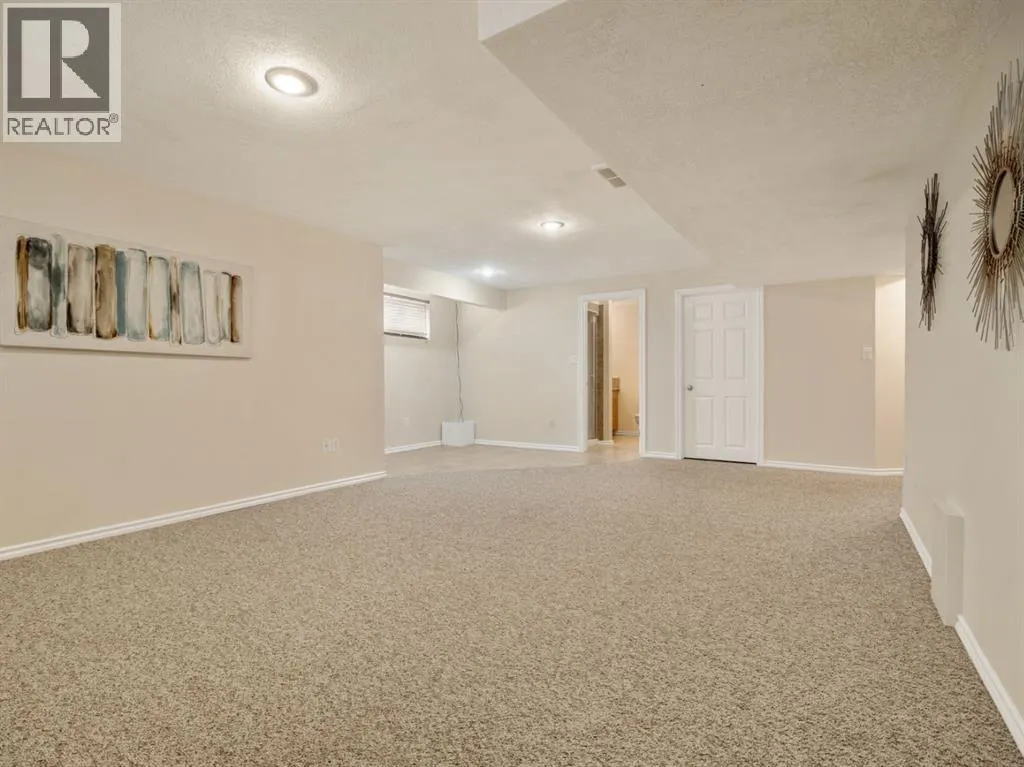 347 Squamish Court W
