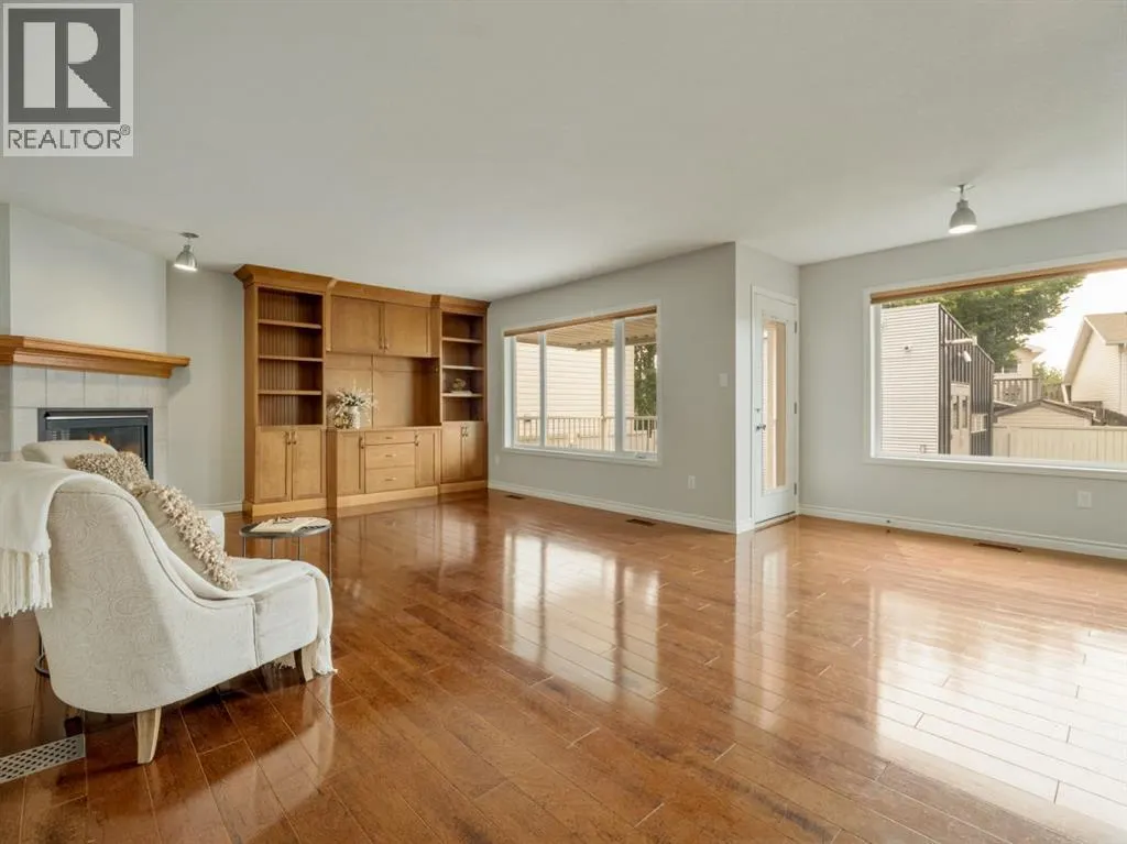 347 Squamish Court W