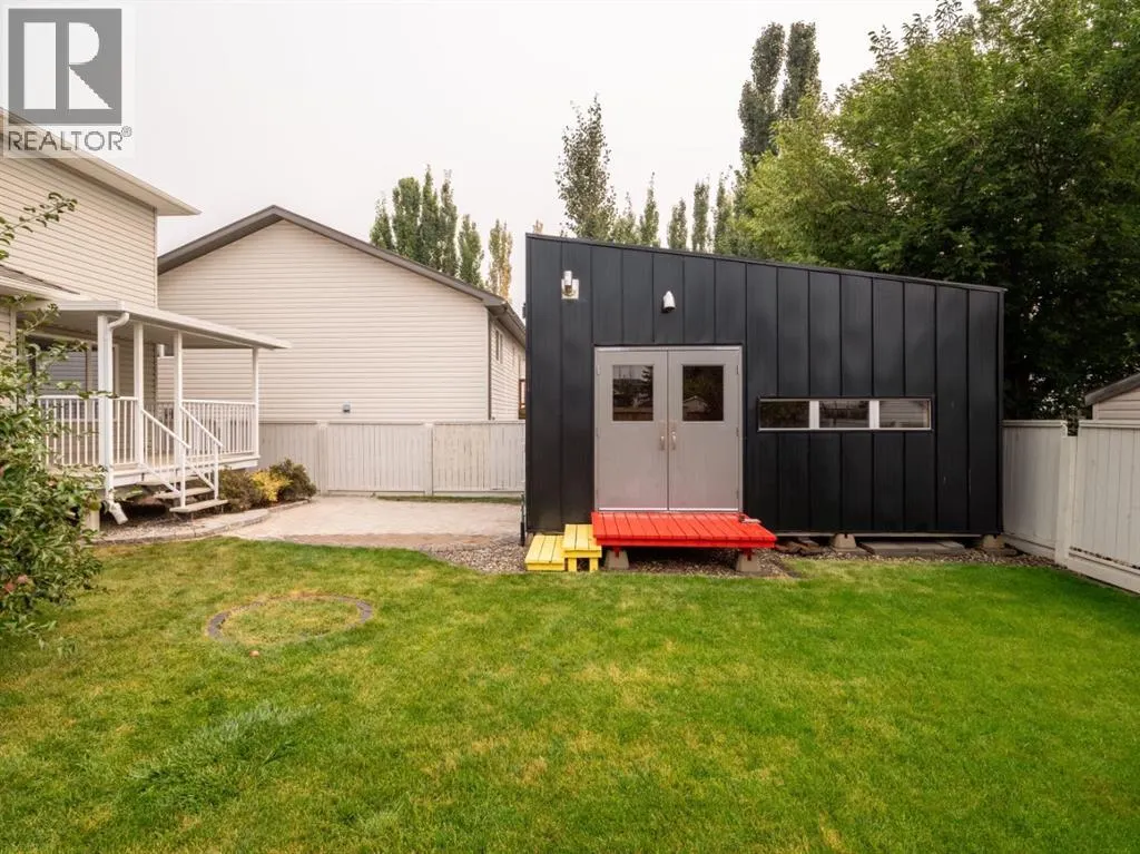 347 Squamish Court W