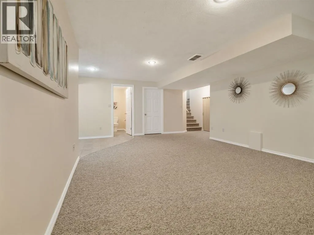 347 Squamish Court W