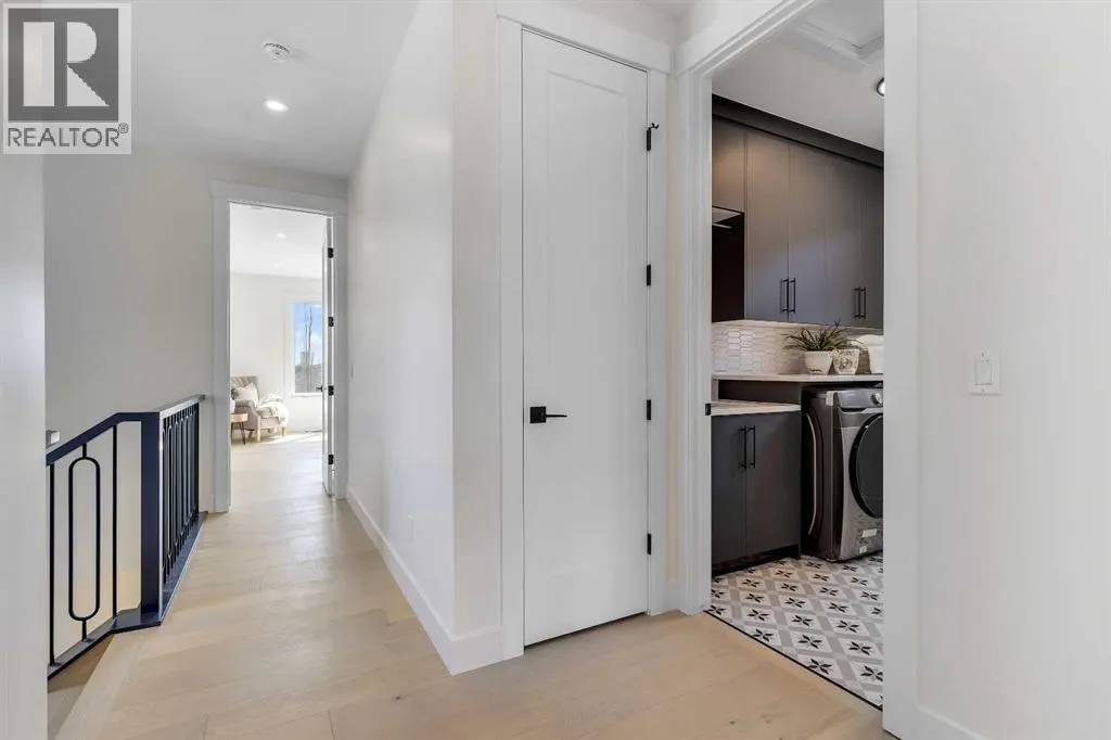 42 Collingwood Place NW