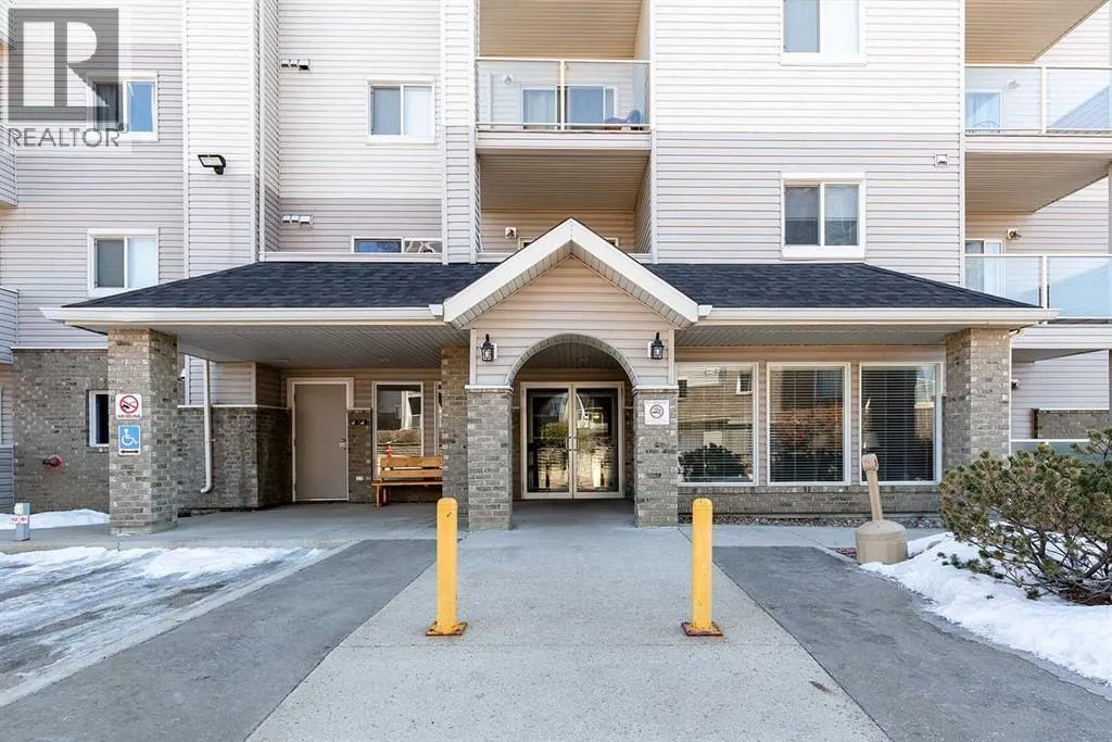 208, 1616 Saamis Drive NW