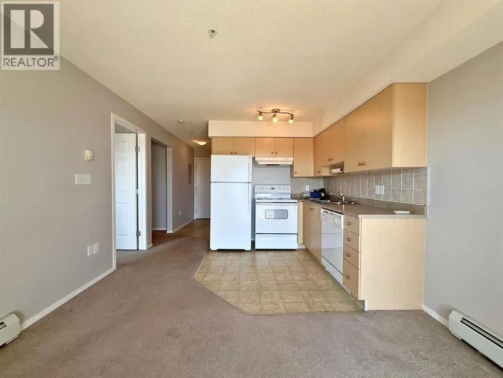 208, 1616 Saamis Drive NW