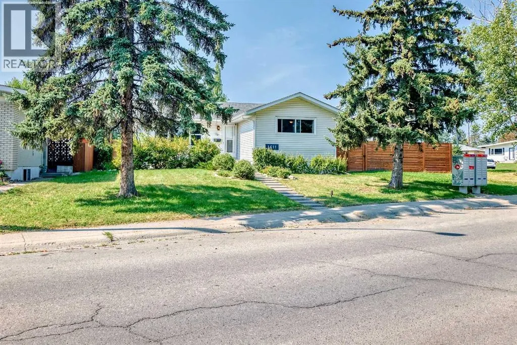 1611 Radisson Drive SE