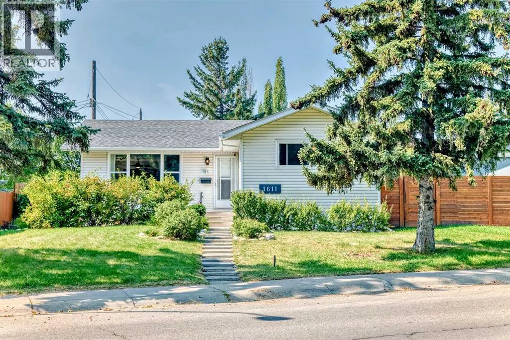 1611 Radisson Drive SE