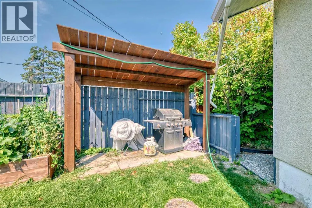 1611 Radisson Drive SE