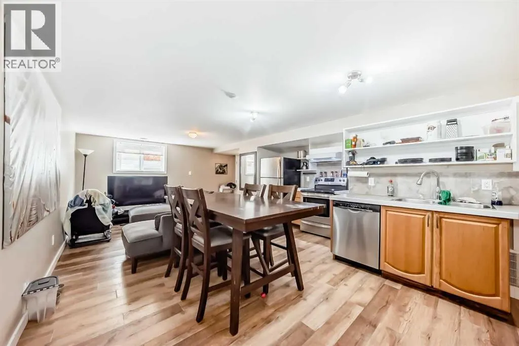 1611 Radisson Drive SE