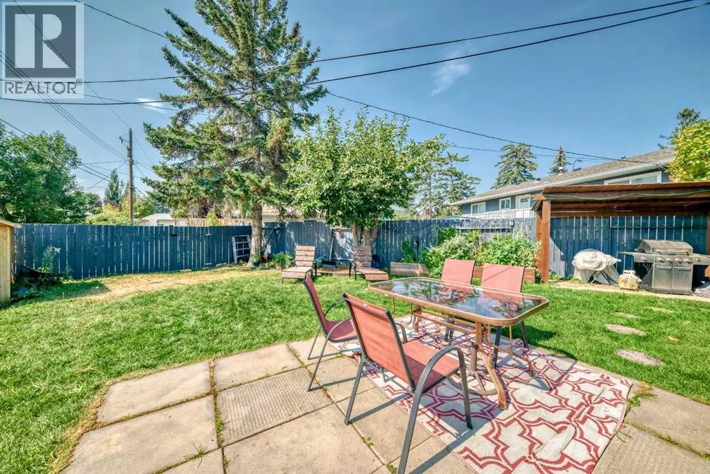 1611 Radisson Drive SE