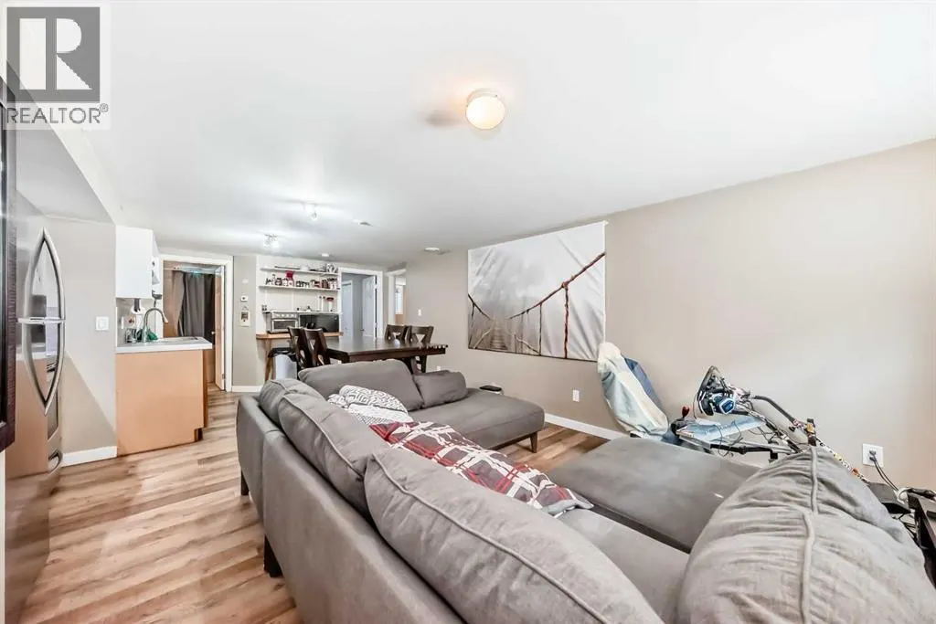1611 Radisson Drive SE