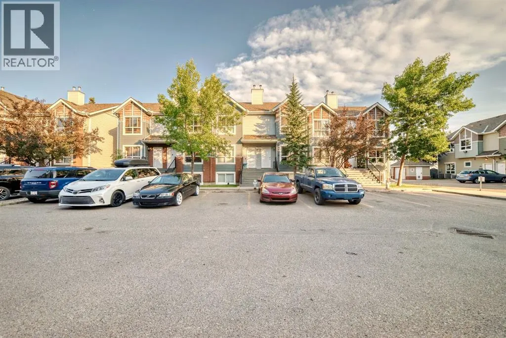 70 Erin Woods Court SE