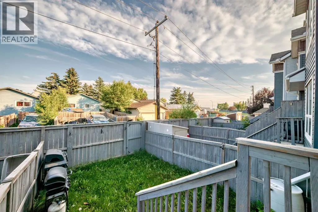 70 Erin Woods Court SE