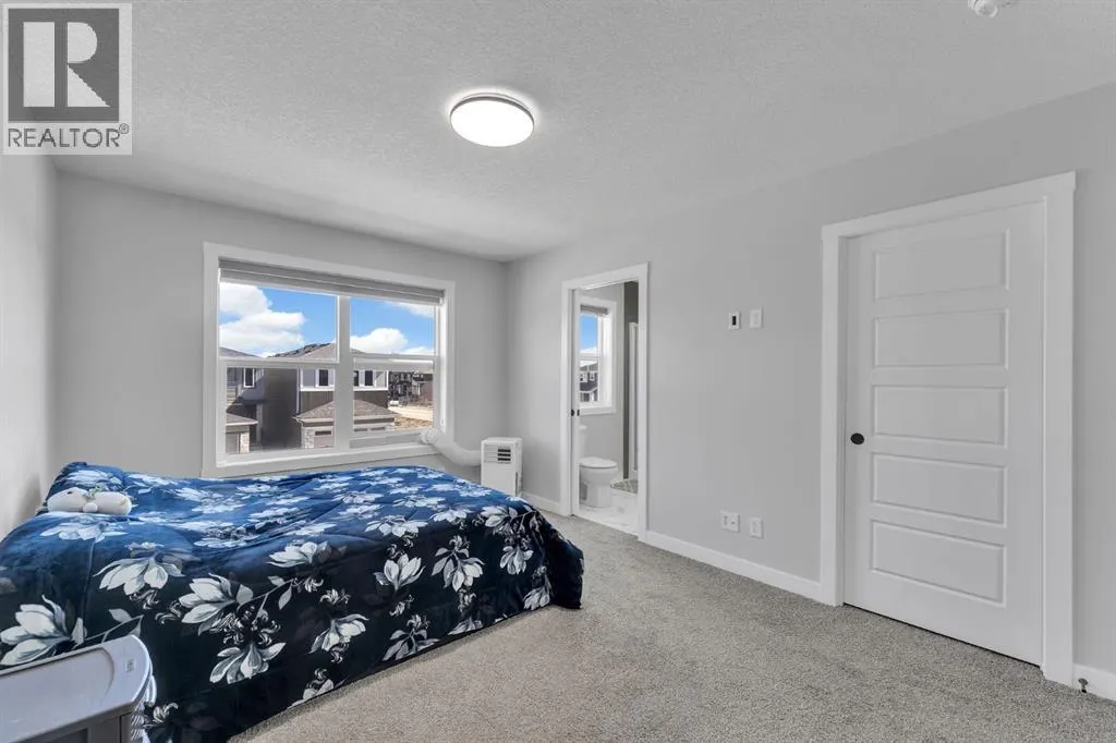 67 Corner Glen Gardens NE
