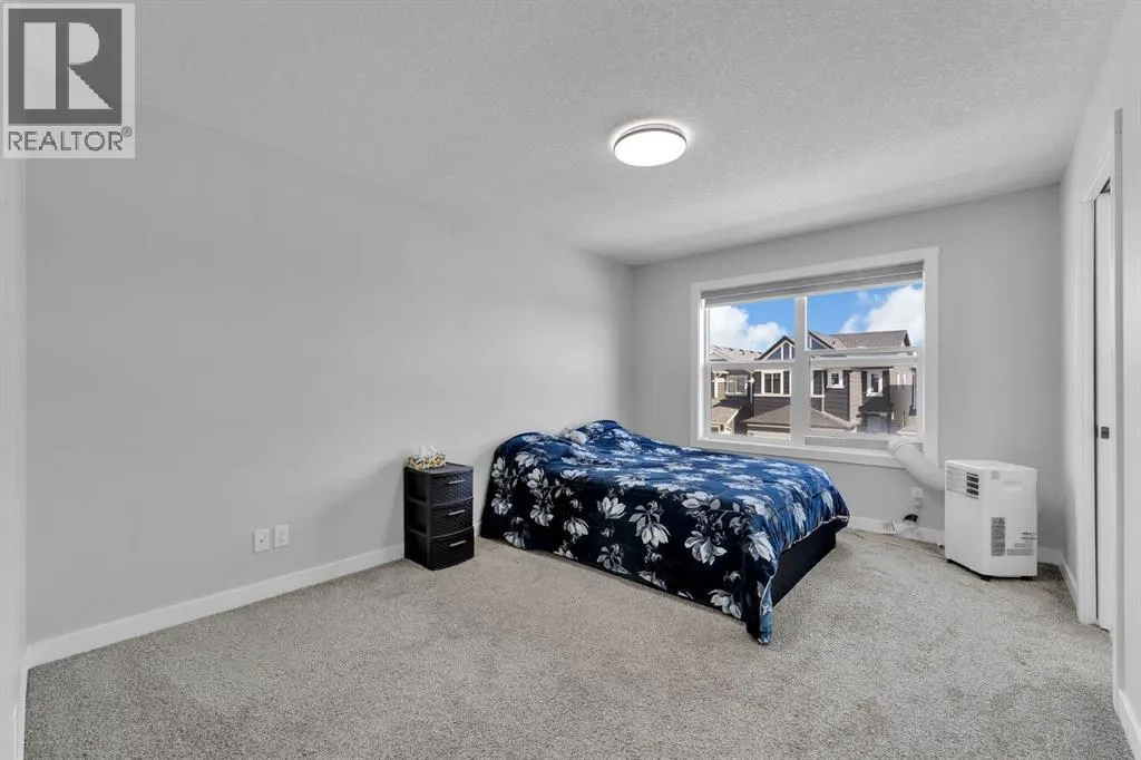 67 Corner Glen Gardens NE
