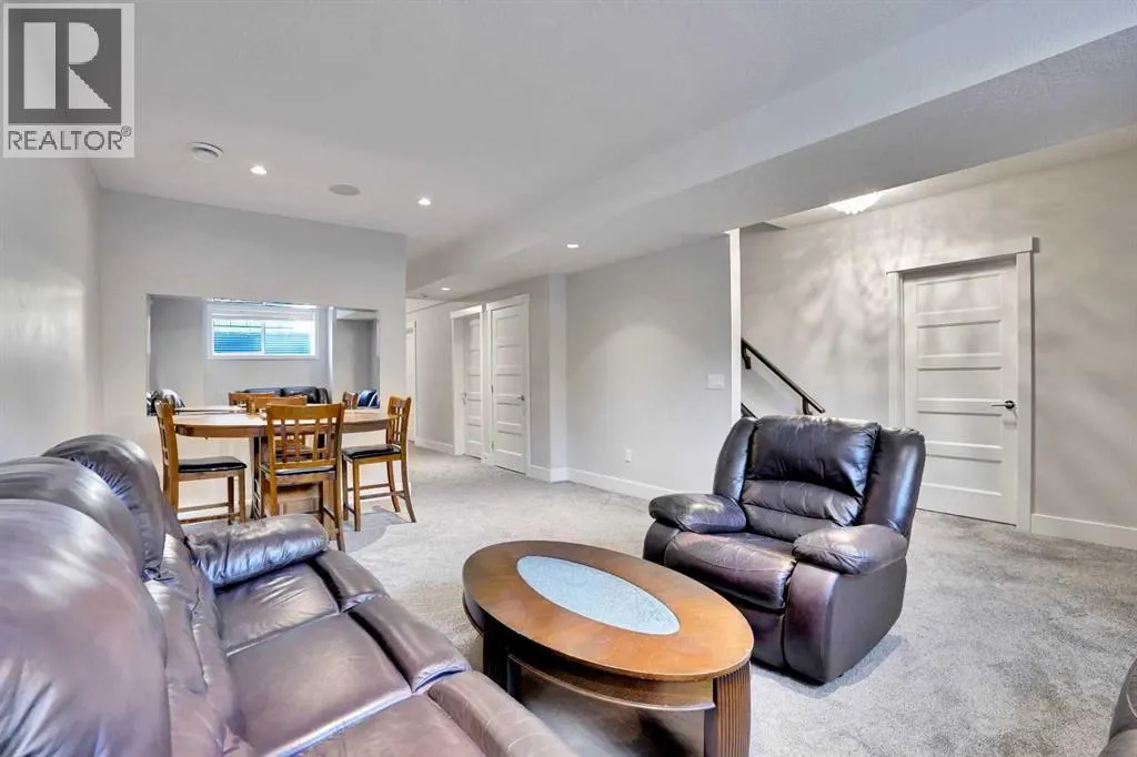 172 Kinniburgh Way Chestermere
