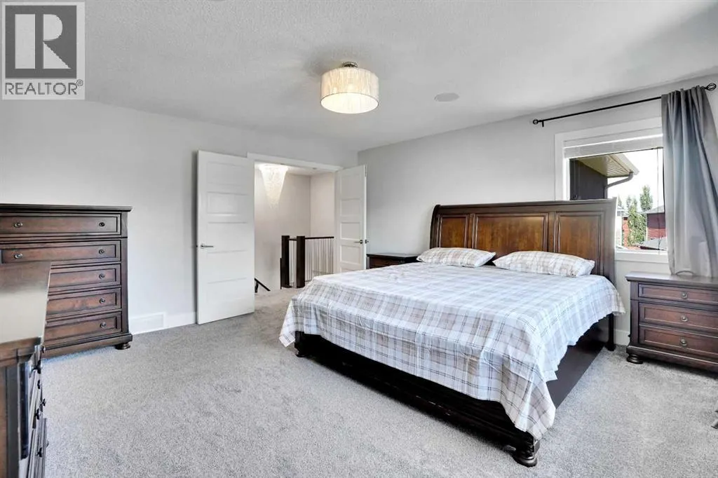 172 Kinniburgh Way Chestermere