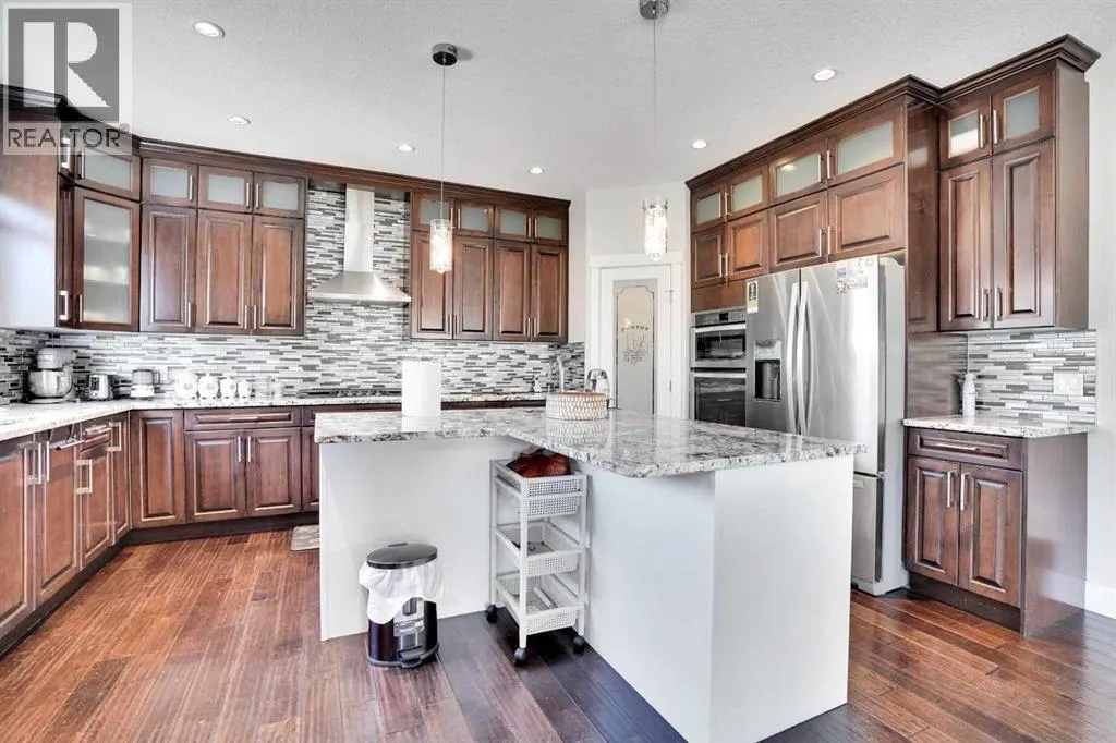 172 Kinniburgh Way Chestermere