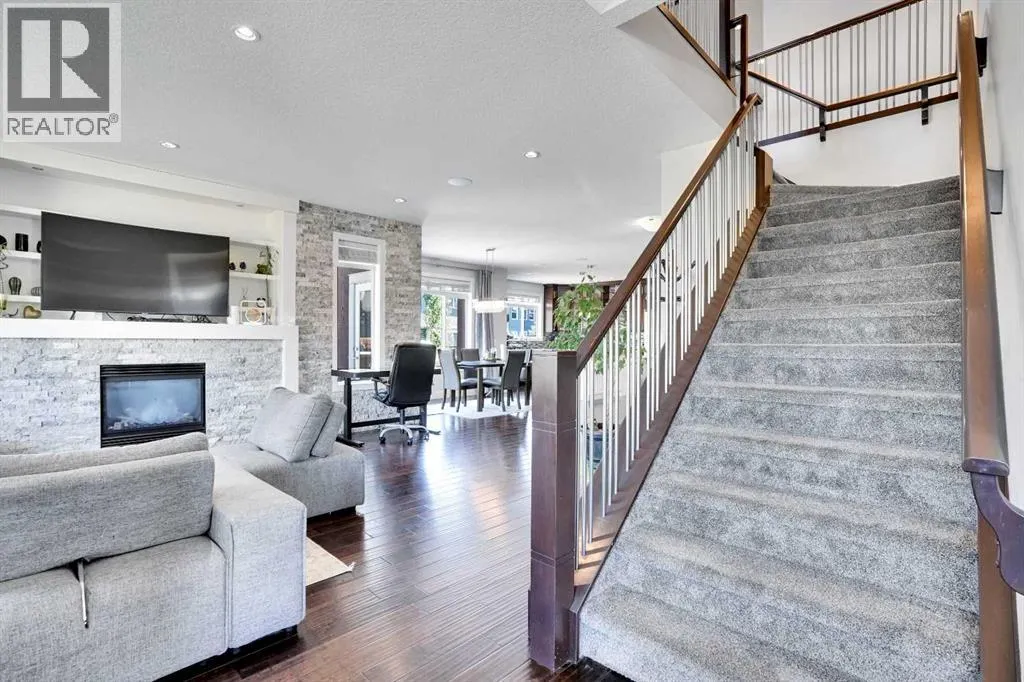172 Kinniburgh Way Chestermere