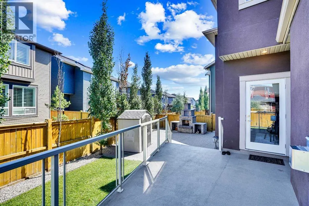 172 Kinniburgh Way Chestermere