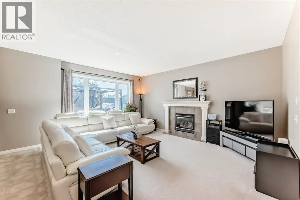 3 Saddlecrest Terrace NE