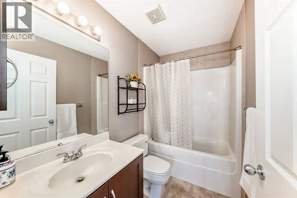 3 Saddlecrest Terrace NE