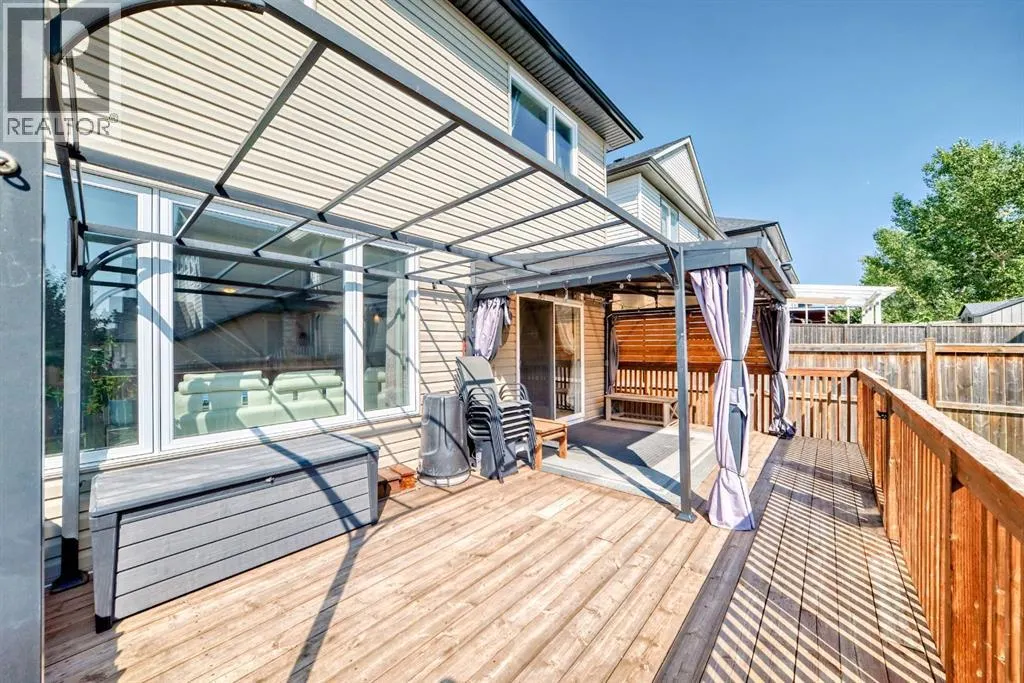 3 Saddlecrest Terrace NE