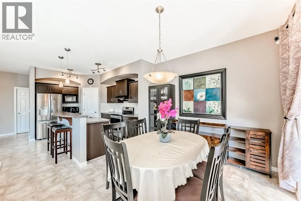 3 Saddlecrest Terrace NE