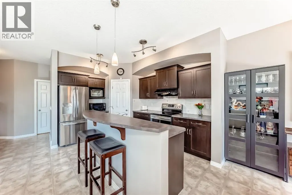 3 Saddlecrest Terrace NE