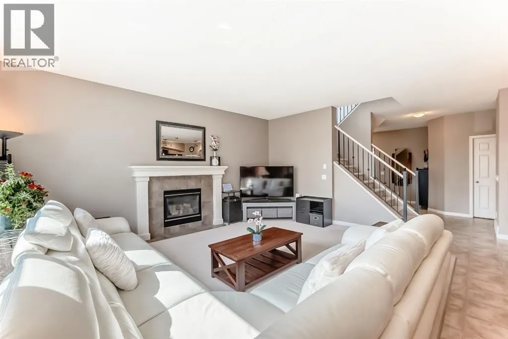 3 Saddlecrest Terrace NE