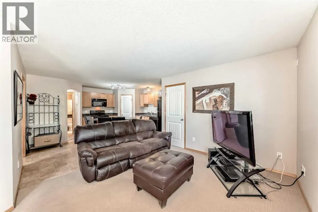 105, 90 Panatella Landing NW