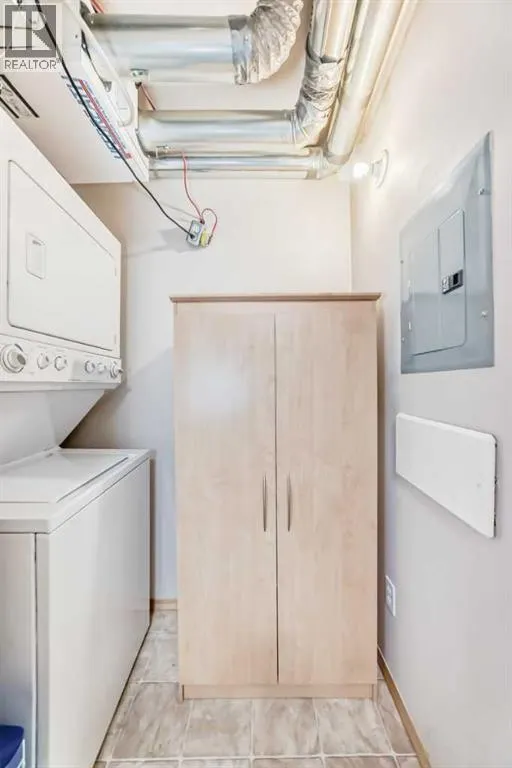 105, 90 Panatella Landing NW