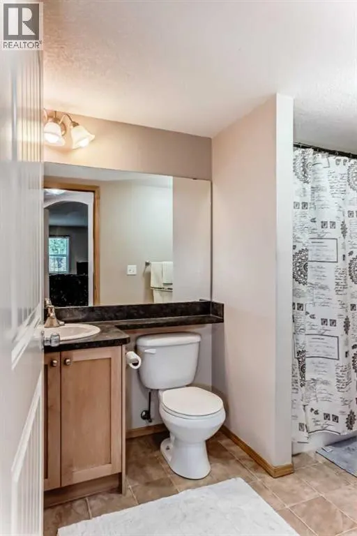 105, 90 Panatella Landing NW