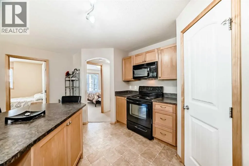 105, 90 Panatella Landing NW