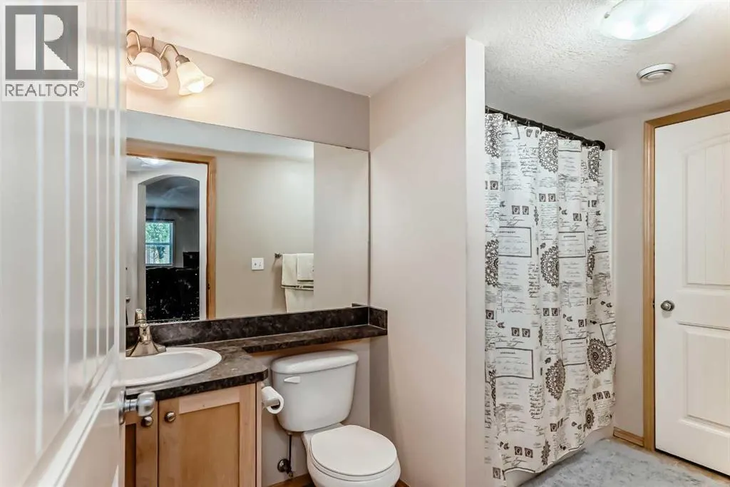 105, 90 Panatella Landing NW