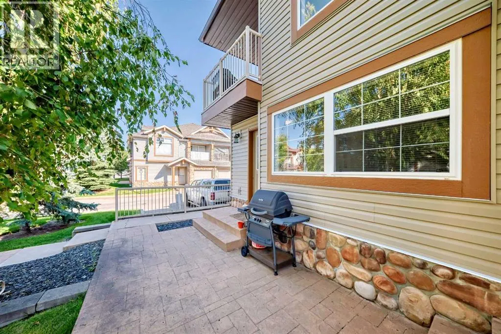 105, 90 Panatella Landing NW