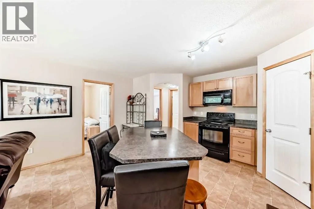 105, 90 Panatella Landing NW