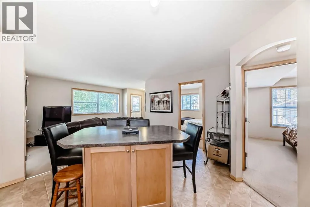105, 90 Panatella Landing NW