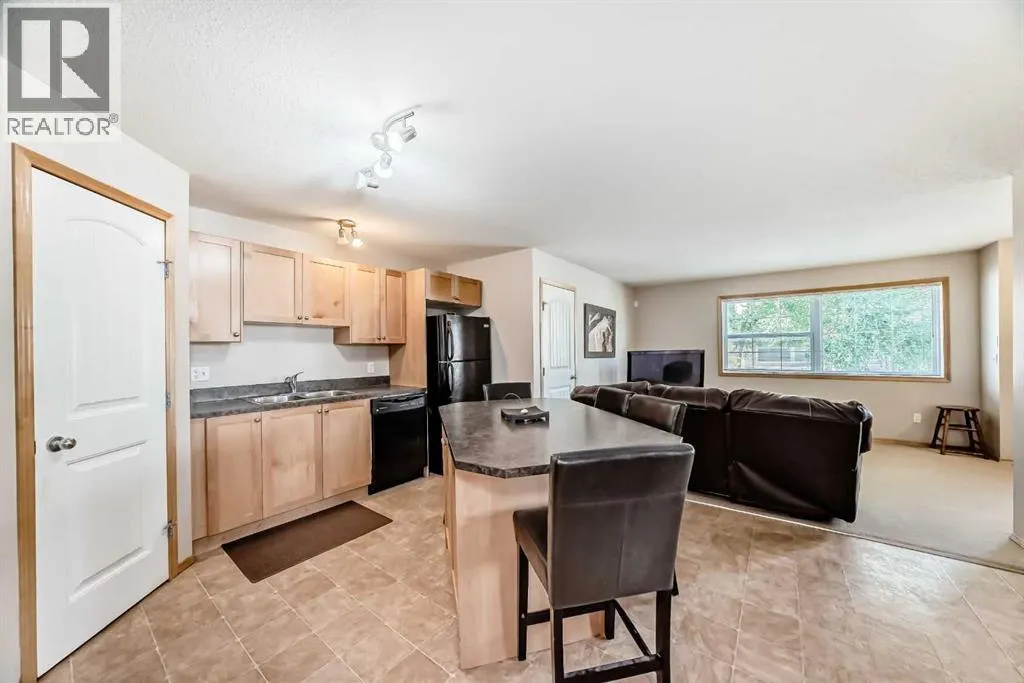 105, 90 Panatella Landing NW
