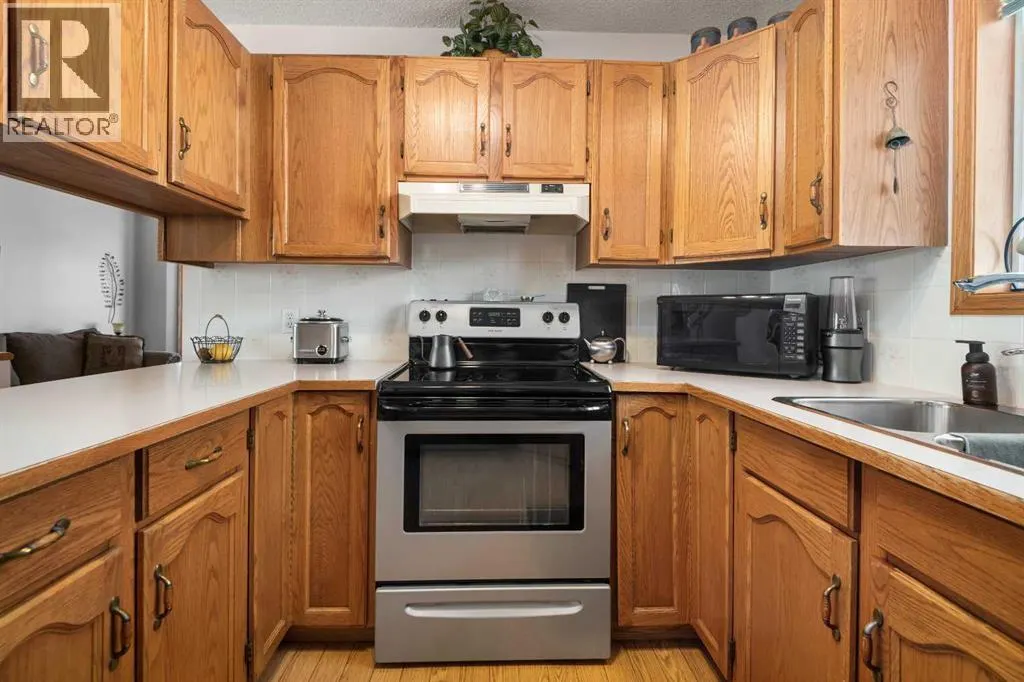 45 Costa Mesa Close NE