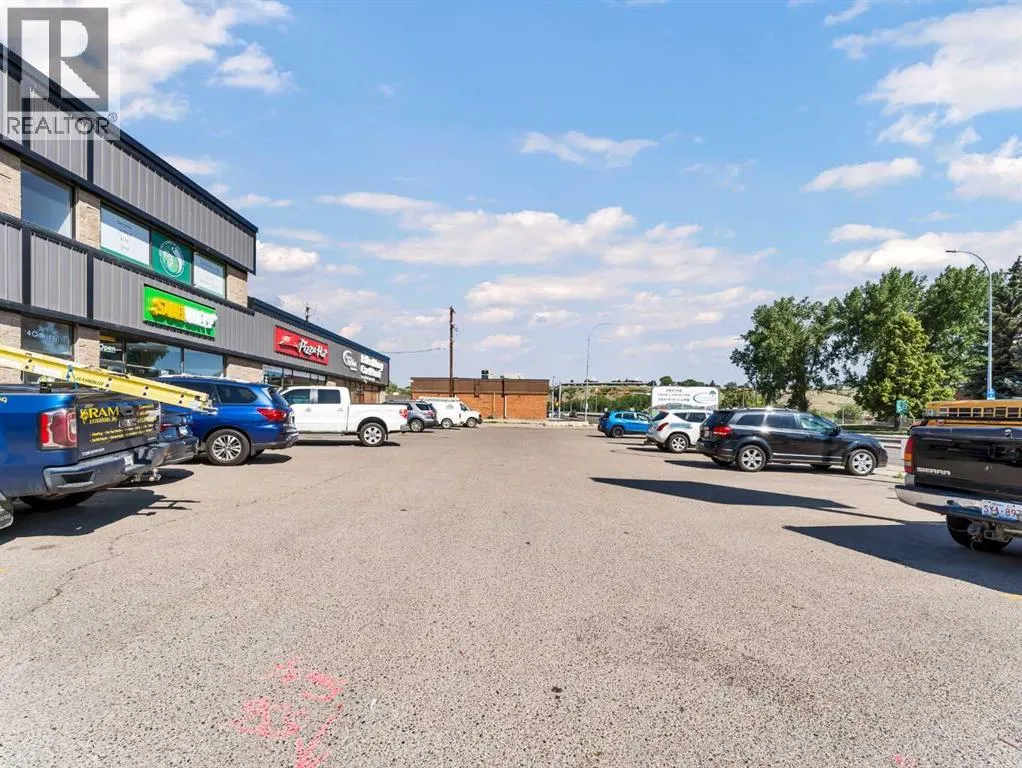 202A, 140 Maple Avenue SE