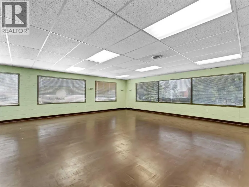 202A, 140 Maple Avenue SE
