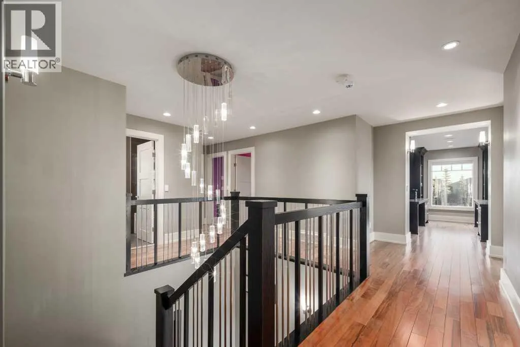 16 Spring Valley Way SW